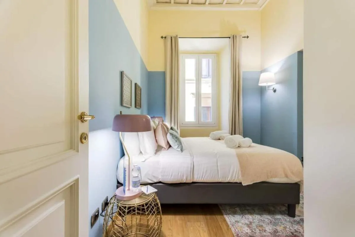 Image 1 of Splendid Home Pantheon