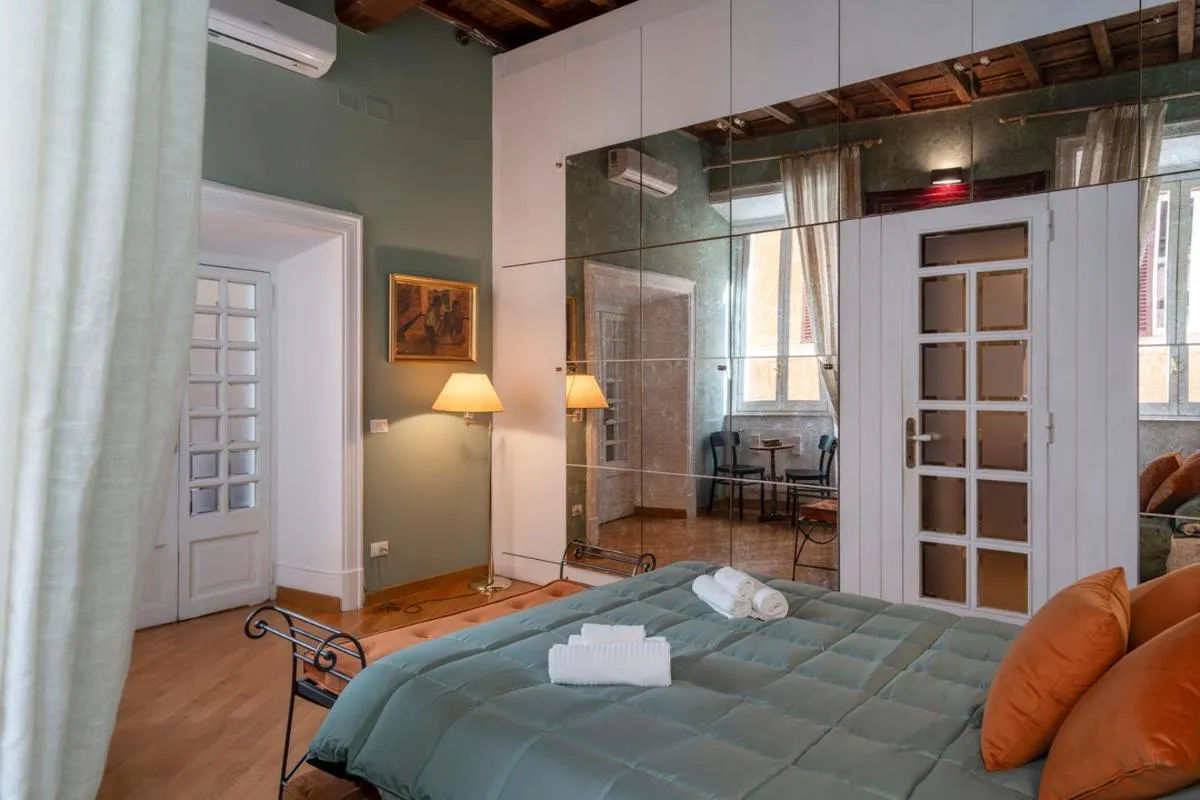 Image 1 of Star Beauty House