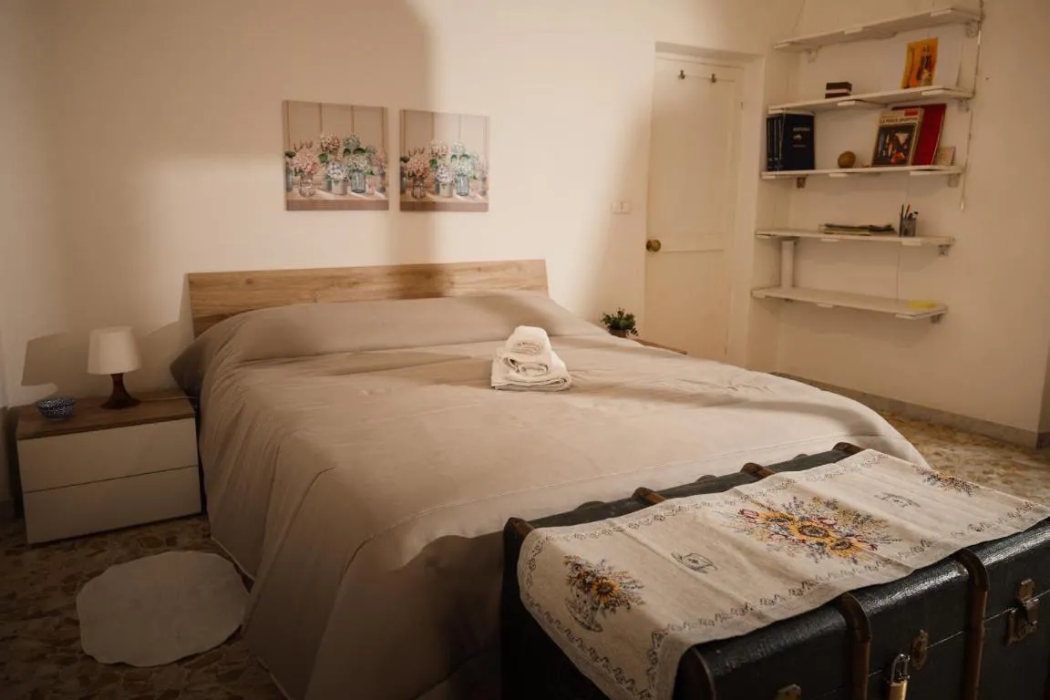 Image of TWO-ROOM Apt. under the Aqueduct’s ARCH in Pigneto