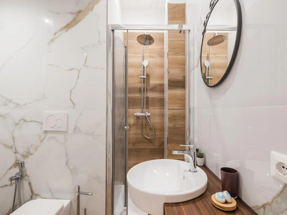 Image 2 of The Best Rent – Bright three-bedroom apartment along the Tiber River