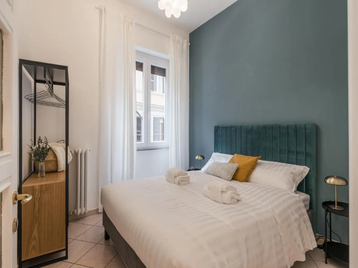 Image 1 of The Best Rent – Bright three-bedroom apartment along the Tiber River