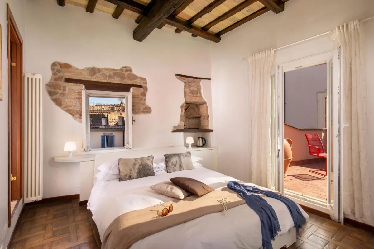Image 2 of The Right Place 4U Roma Navona Terrace Luxury Rooms