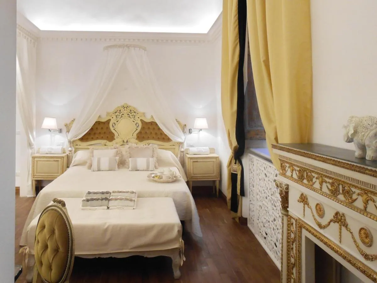 Image 5 of The Right Place 4U Roma Savelli Boutique Apartment