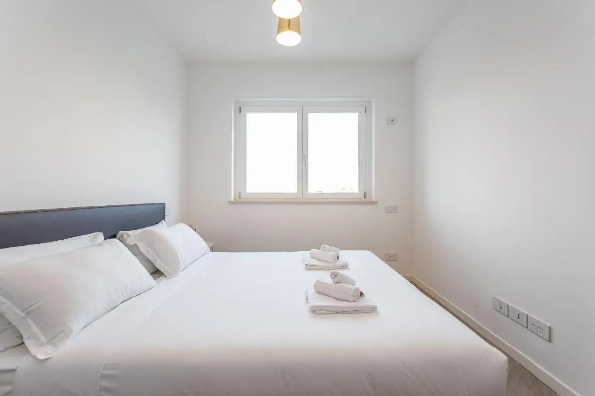 Image 1 of Trastevere Modern Terraced Apt