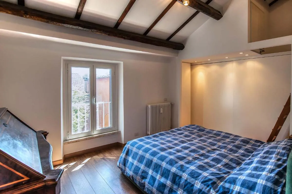 Image 1 of Trastevere Romantic House