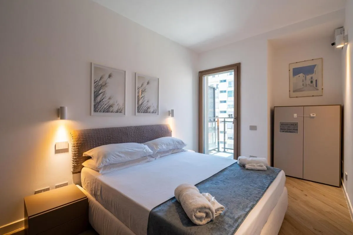 Image 2 of Trastevere Rooftop Suite – Your place in Rome