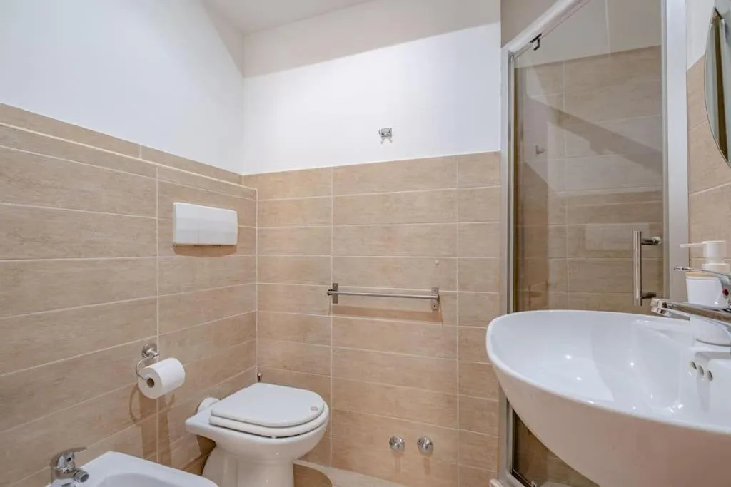 Image 3 of (Tre camere e tre bagni) Art of living Garbatella