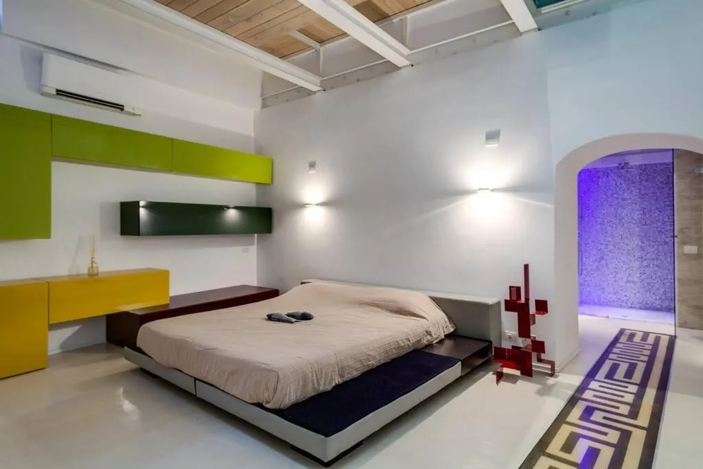 Image 5 of Trevi Loft