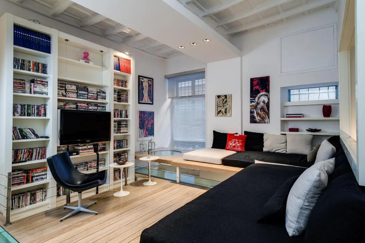 Image 4 of Trevi Loft