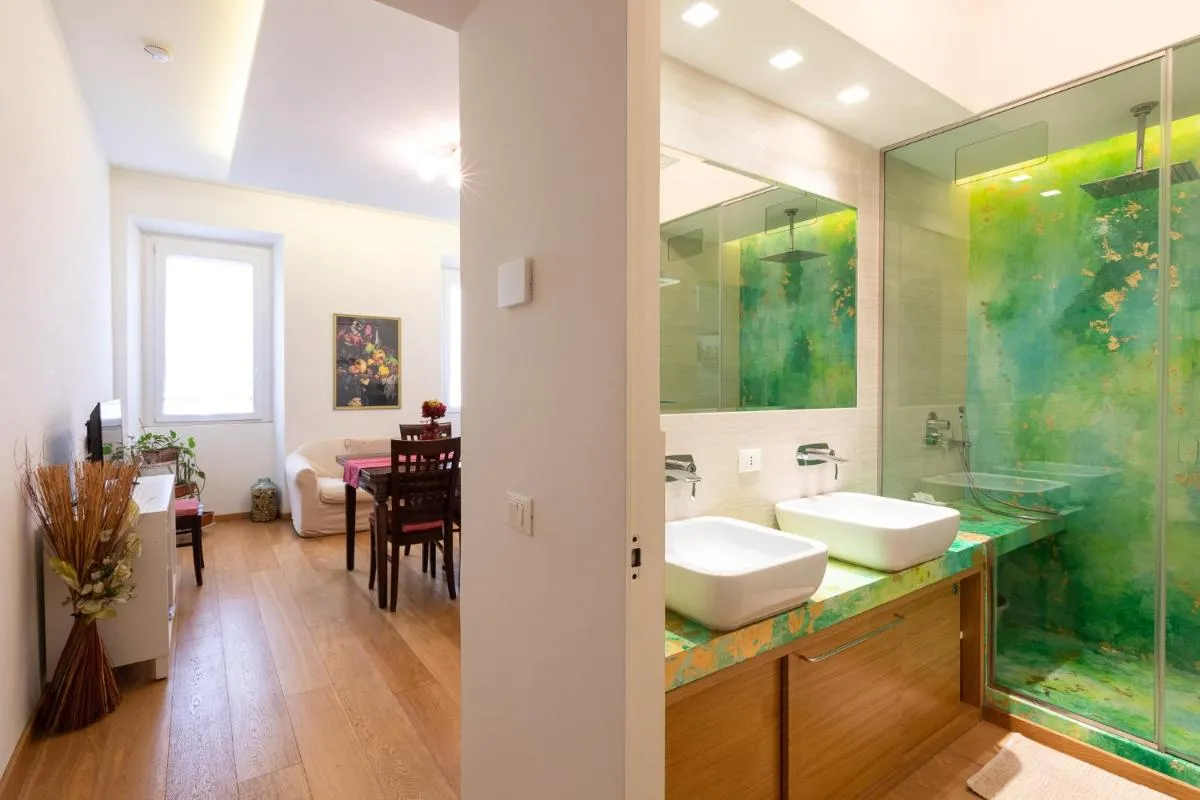 Image 2 of Trevi Rome Central House