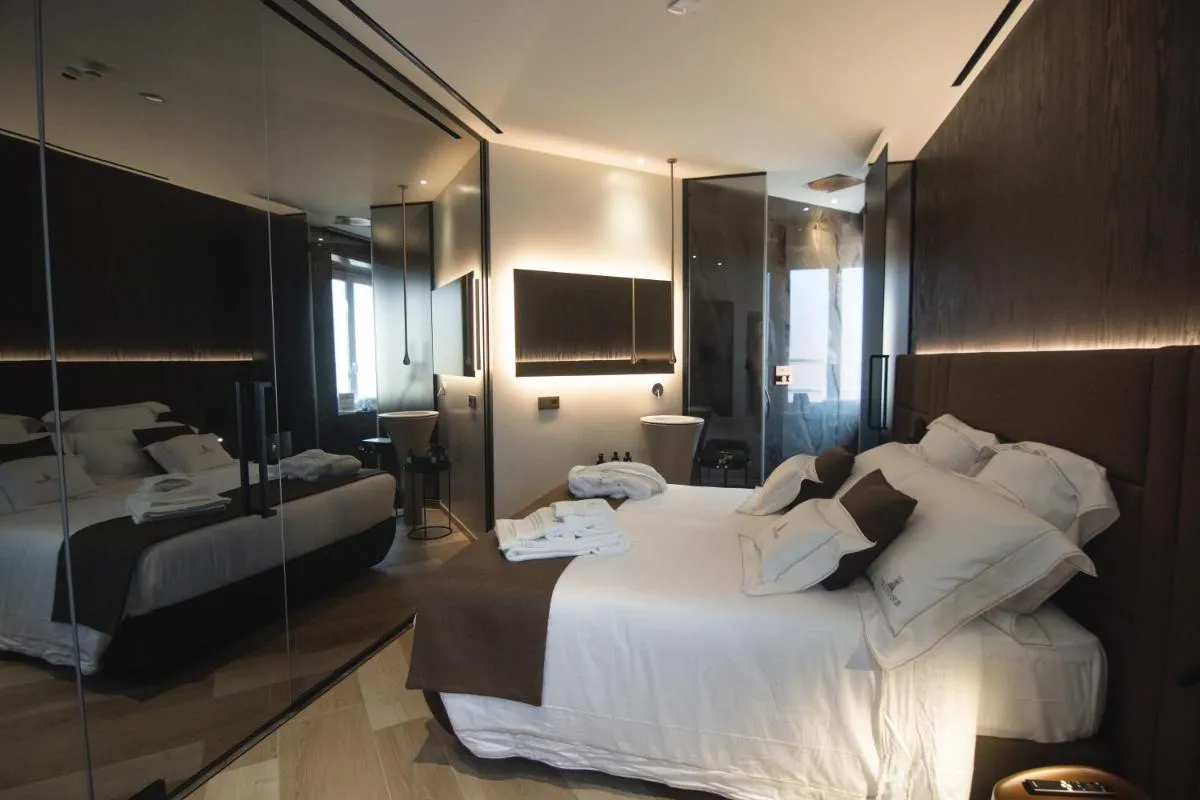 Image 1 of Tritone Luxury Suites