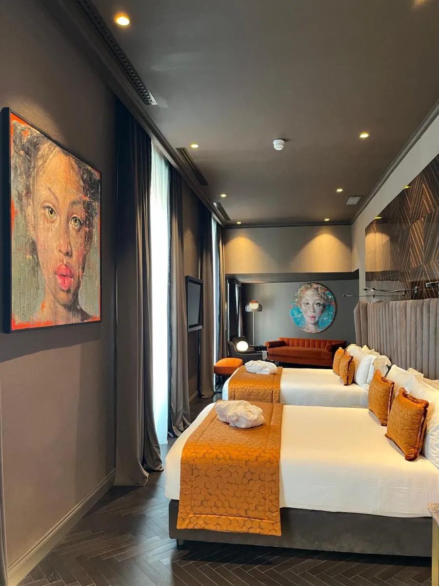 Image 3 of U-Visionary Roma Hotel