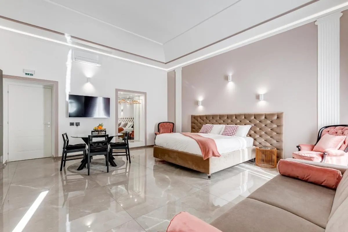 Image 1 of UnoSeiTre – Luxury Apartment & Suite