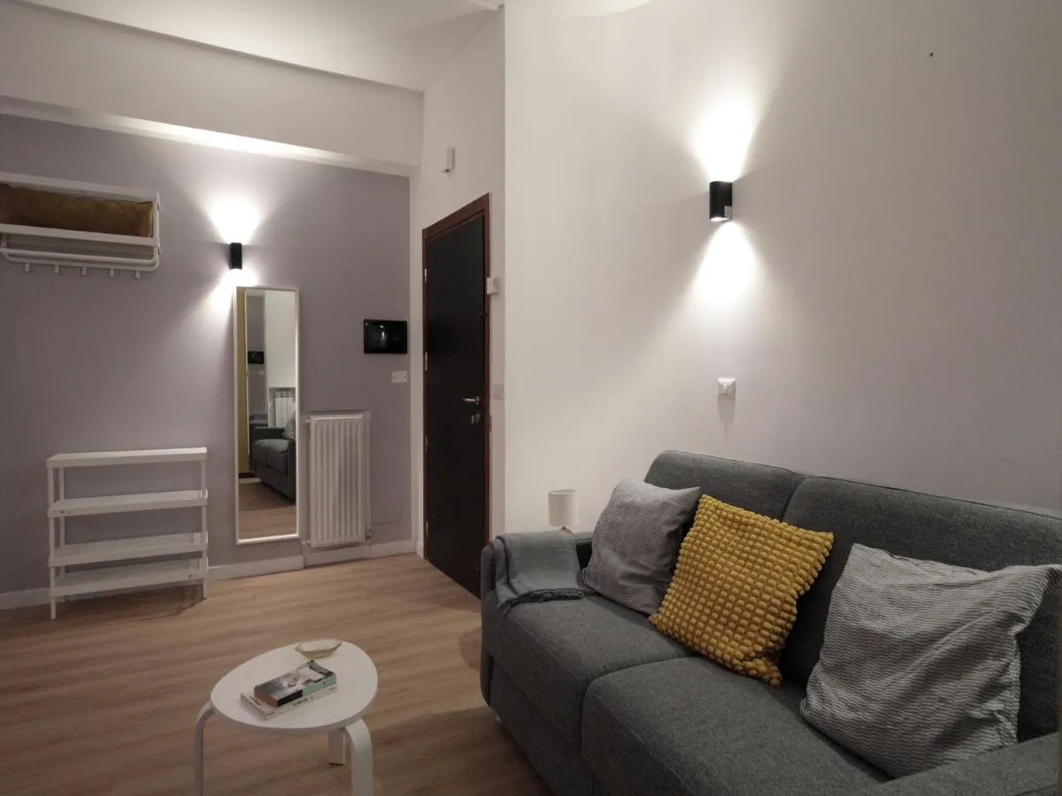 Image 5 of Vatican City green apartment