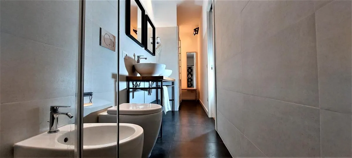 Image 2 of Vatican Suite Home