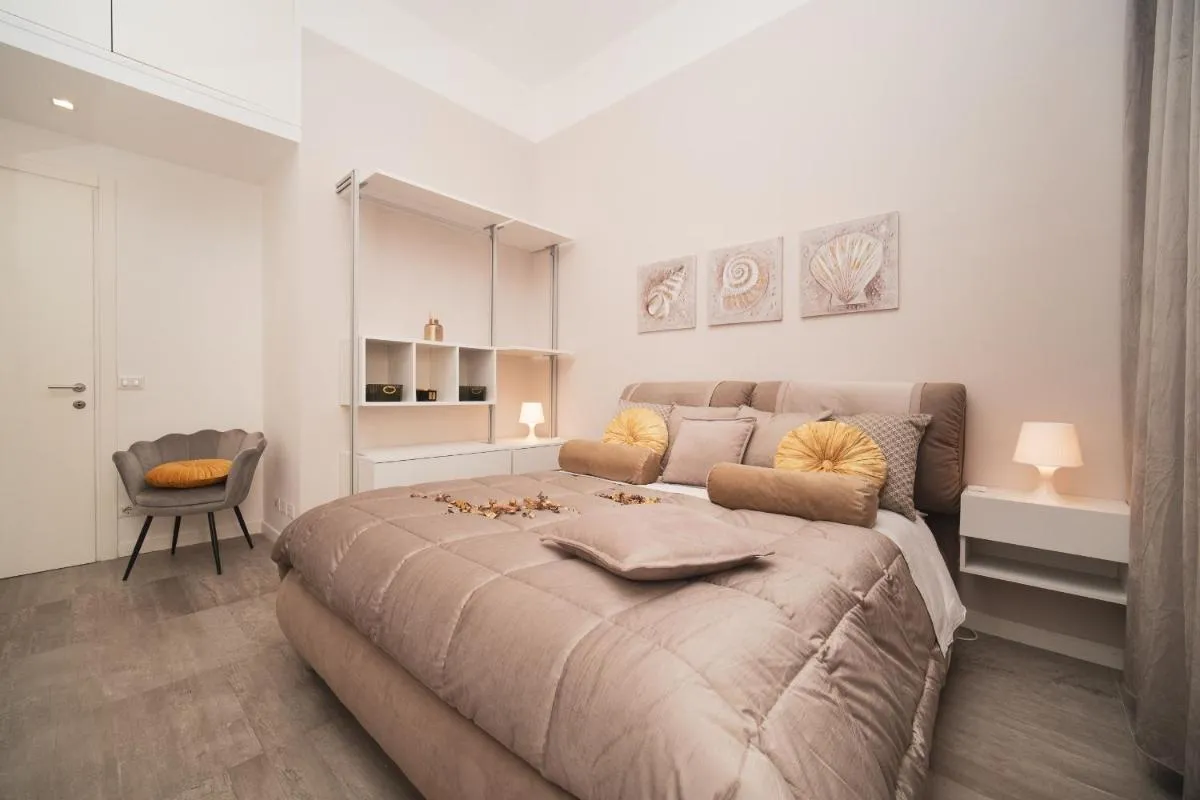Image 1 of Venus Penthouse – Favoloso attico in pieno centro a Roma