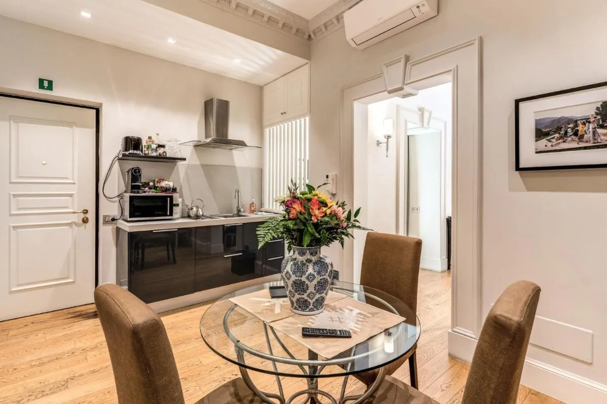 Image 3 of Via Napoli Apartments