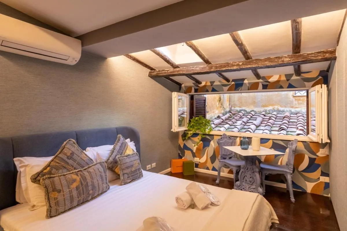 Image 2 of Via del Corso Roma Luxury Suite