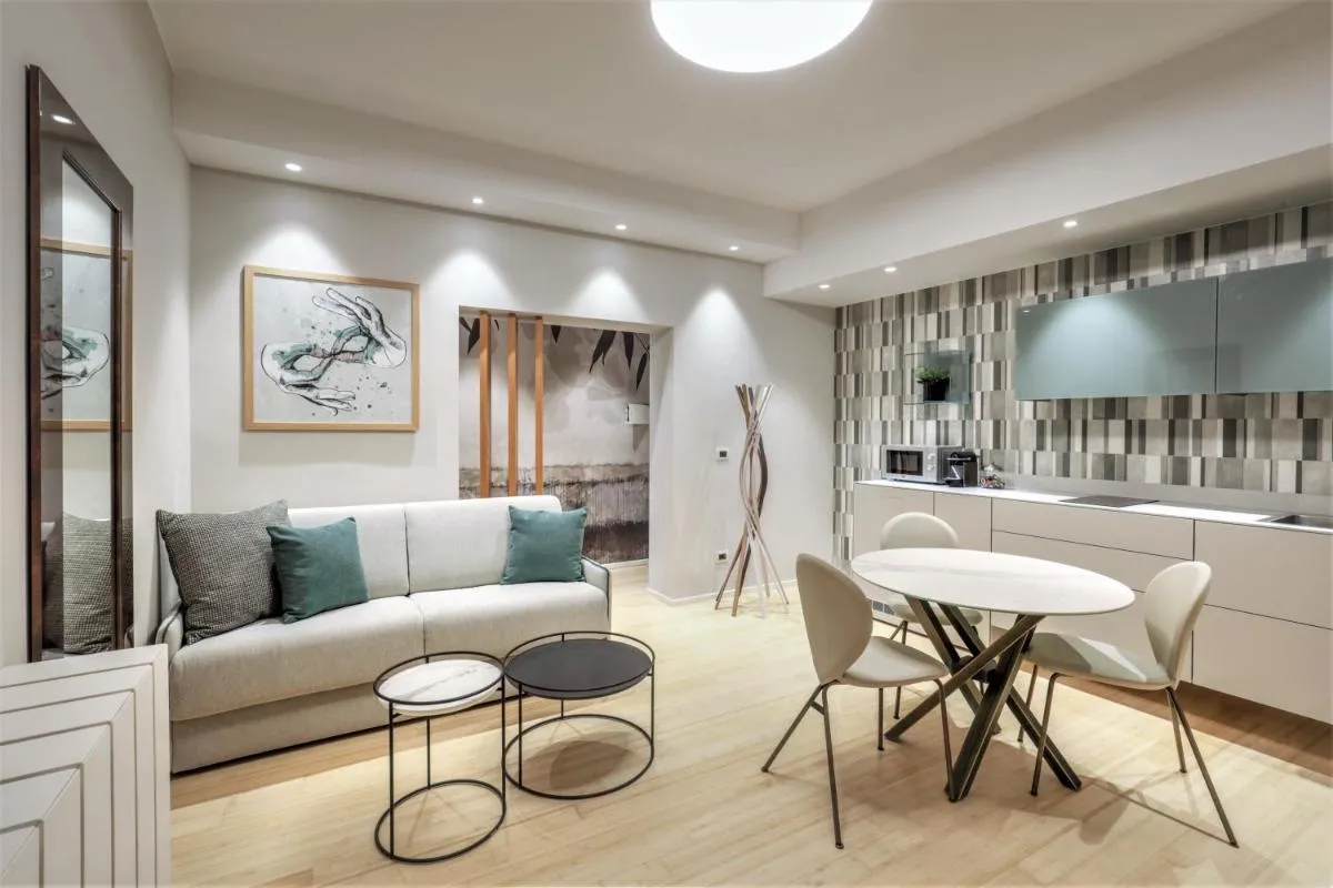 Image 3 of Viam 16b Suites