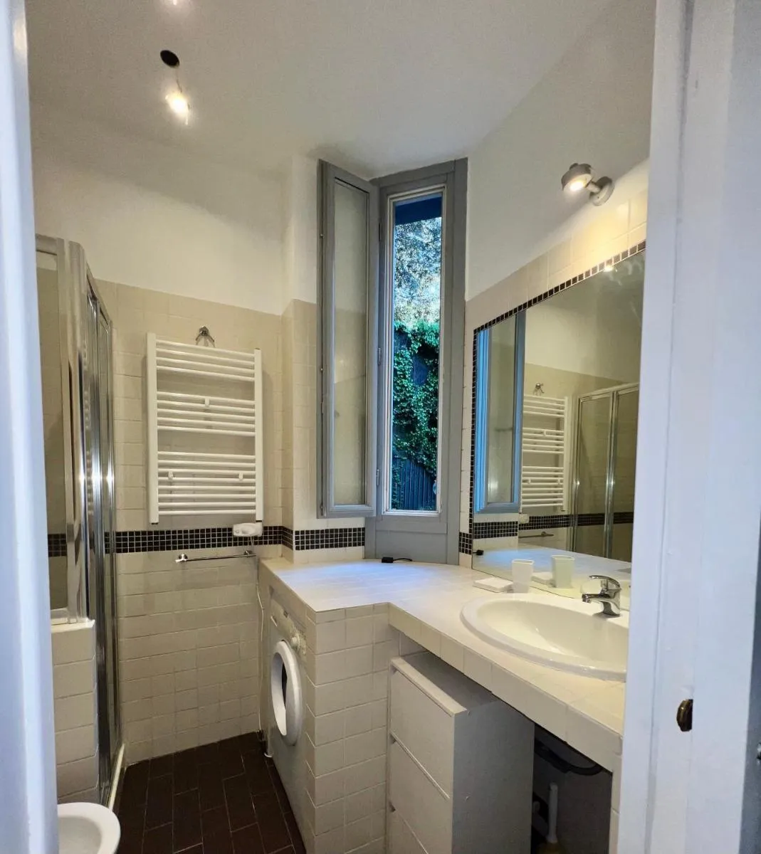 Image 5 of Villa Borghese Green Apartment