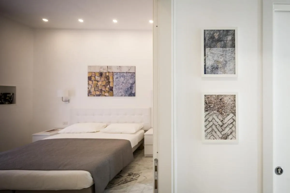 Image 1 of Vinci House