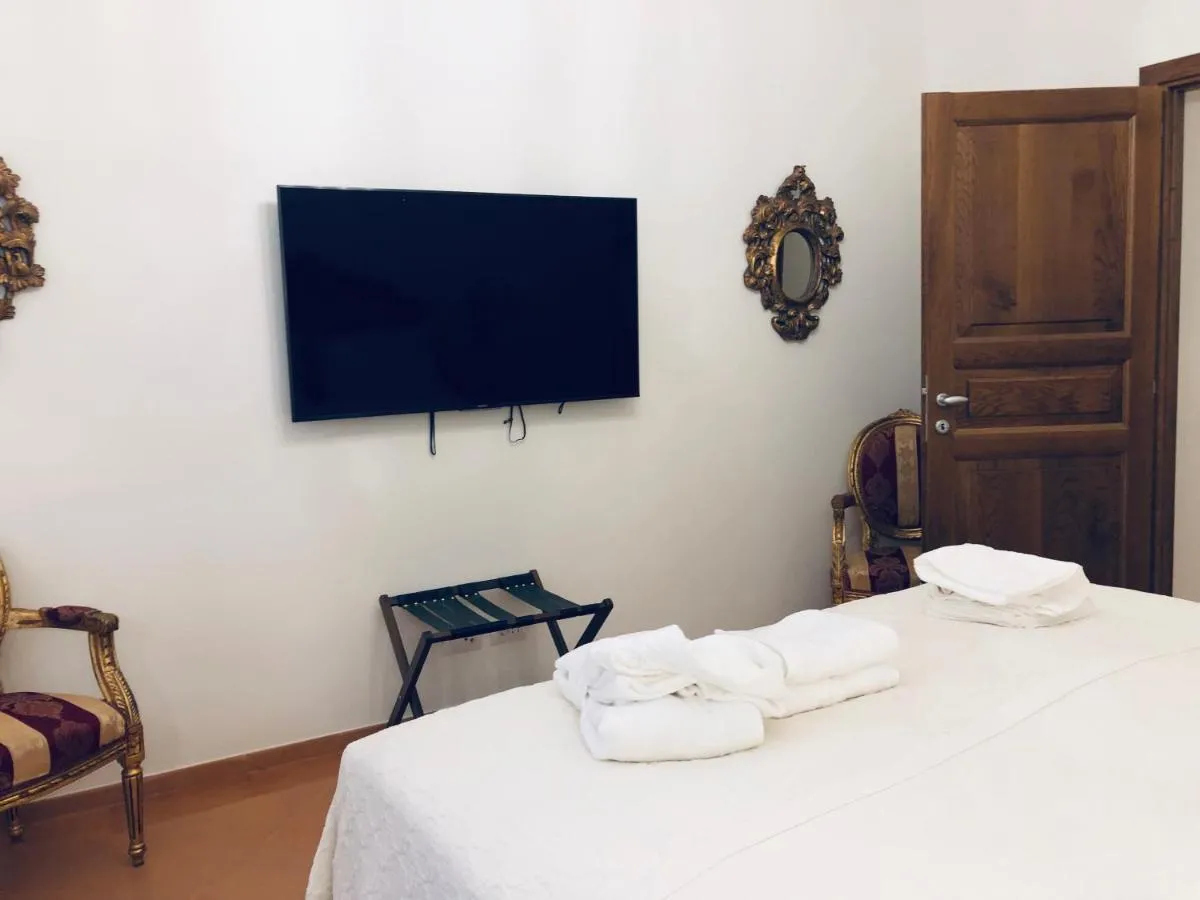 Image 3 of Visione Via Sant’Andrea delle Fratte, 36