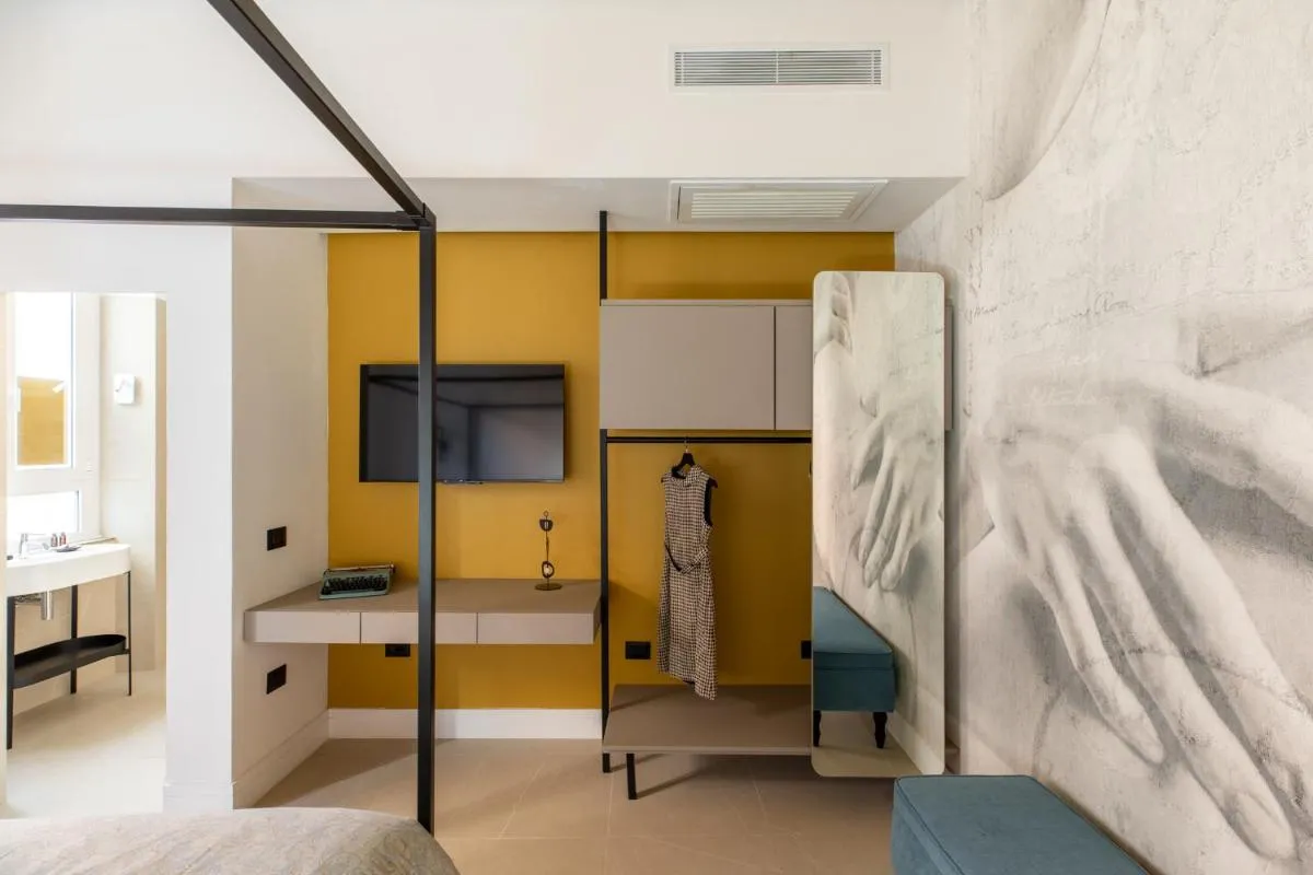 Image 1 of iFlat Luxe Experience