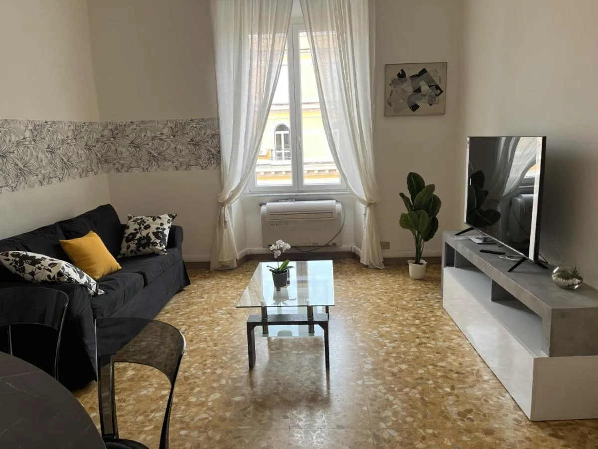 Image 2 of interno 18 penthouse