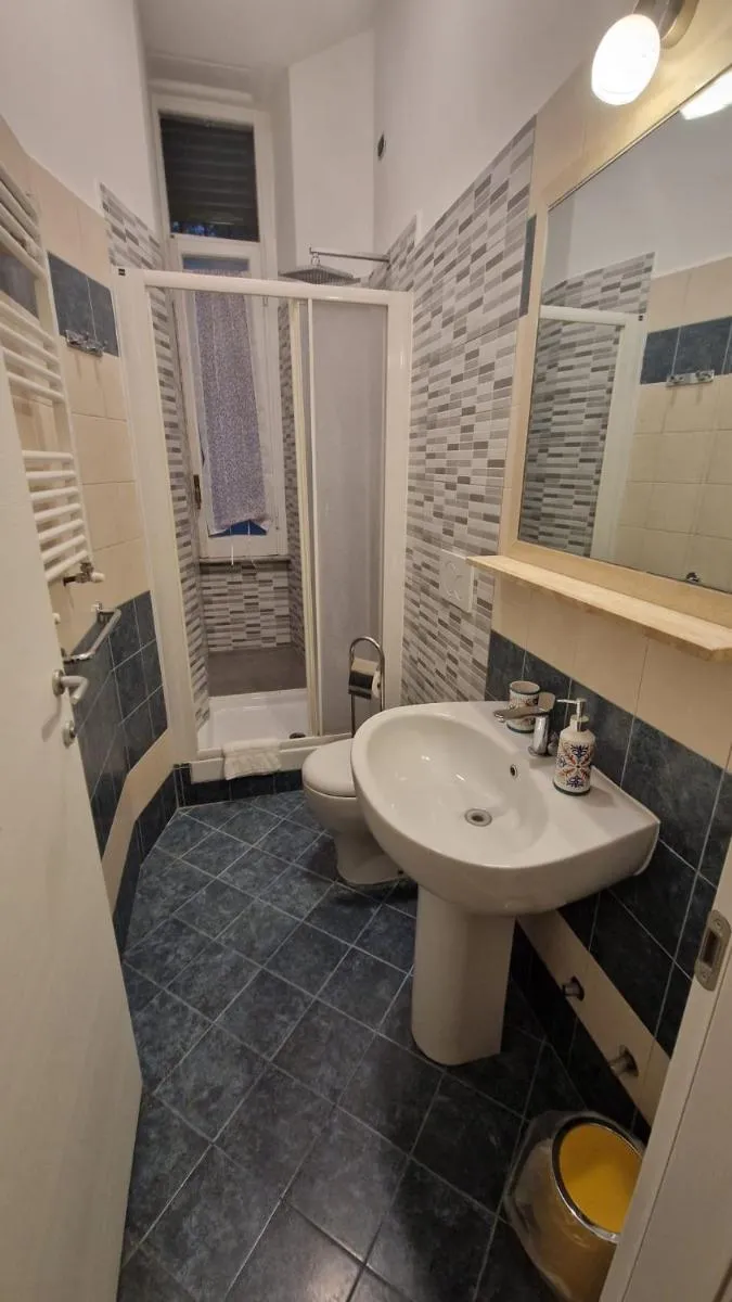 Image 3 of 4rooms In Rome