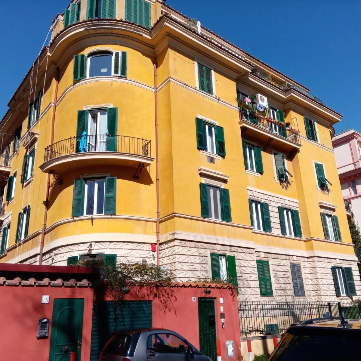 Image 3 of ANDENIS TIBER HOUSE