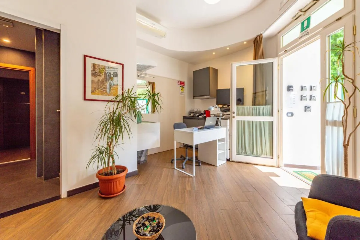 Image 2 of ANDENIS TIBER HOUSE