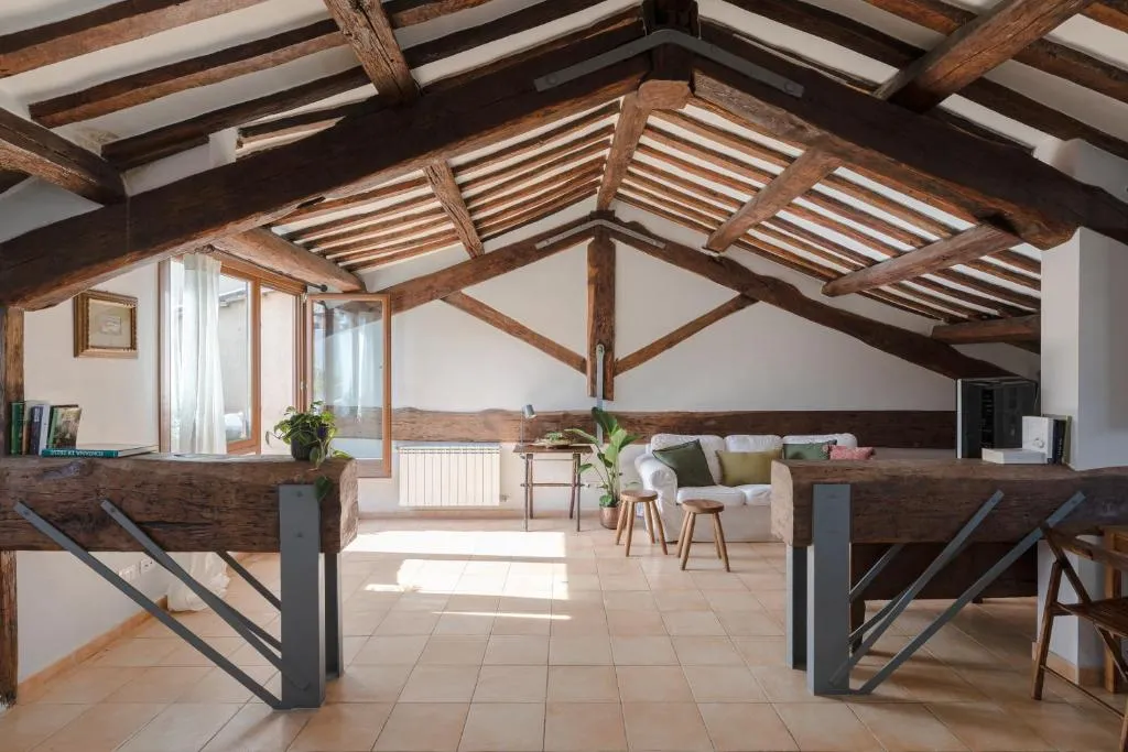 Image of Amazing penthouse with terrace and rooftop in Trastevere