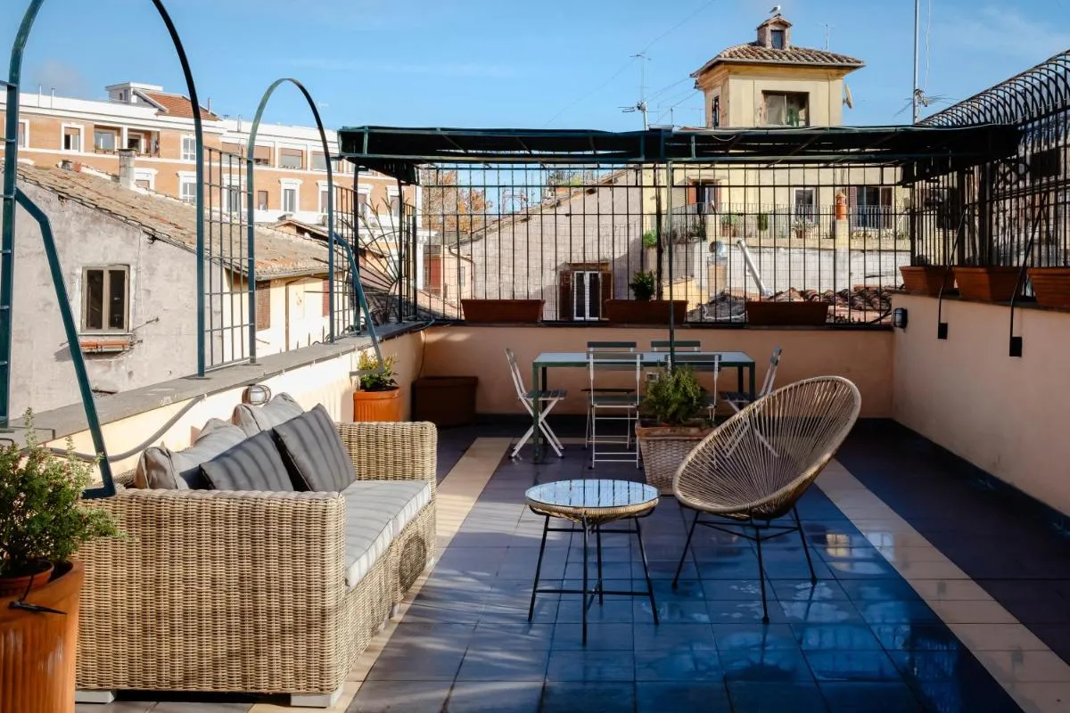 Image 5 of Amazing penthouse with terrace and rooftop in Trastevere