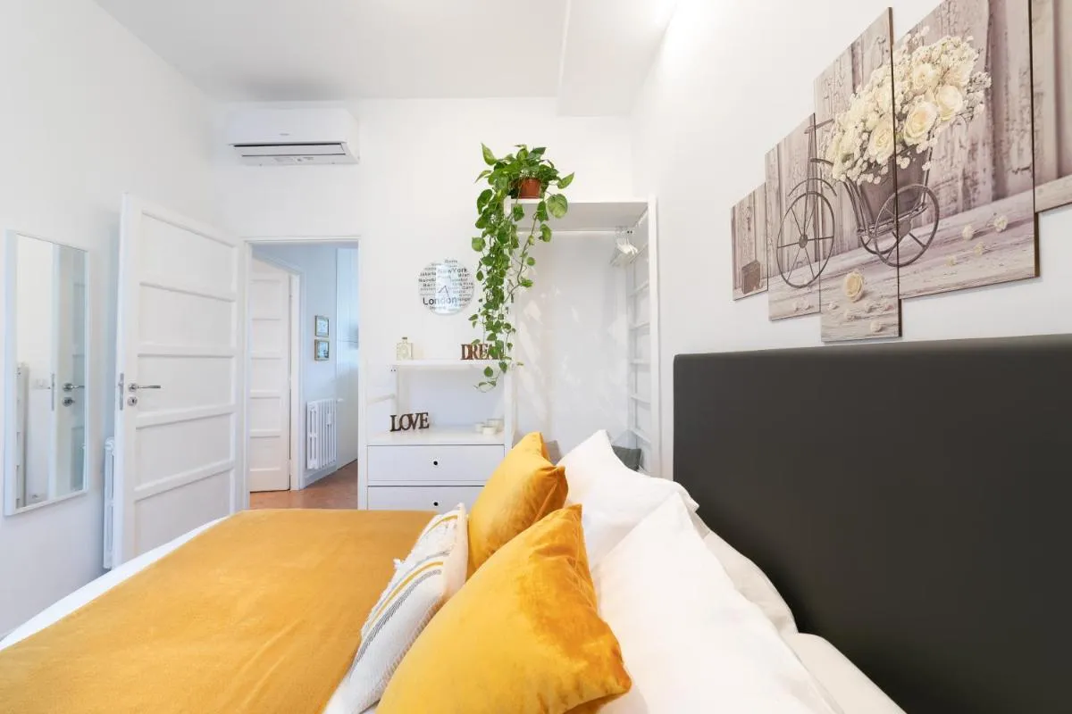 Image 1 of *****AmoRhome***** New Luxury apartment in the heart of Rome