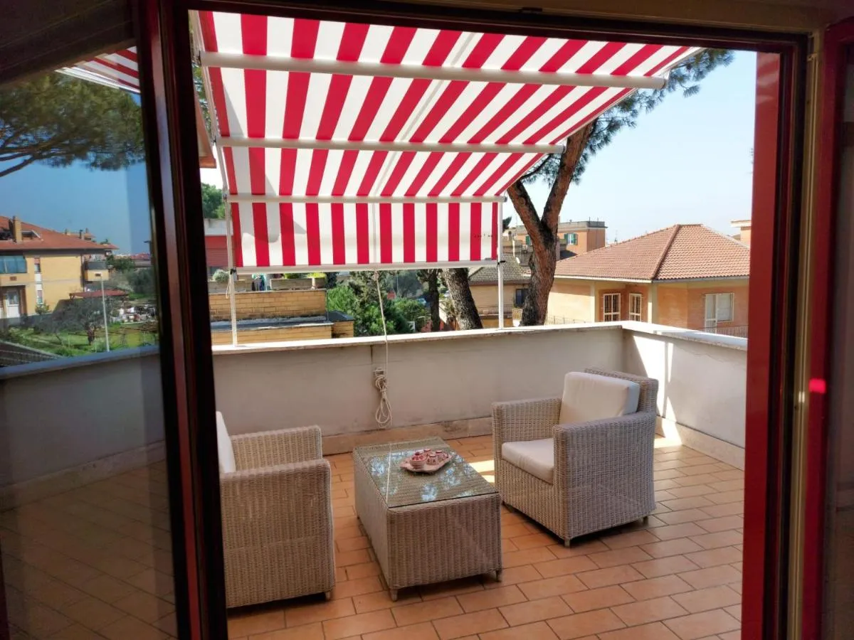 Image 2 of Attico con terrazzo
