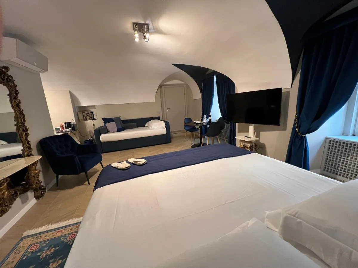 Image 1 of Barberini luxury blue suites 2
