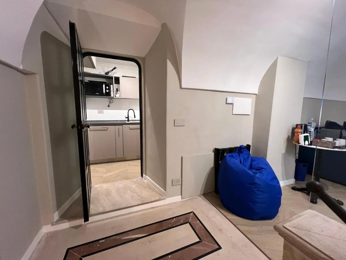 Image 3 of Barberini luxury blue suites 2