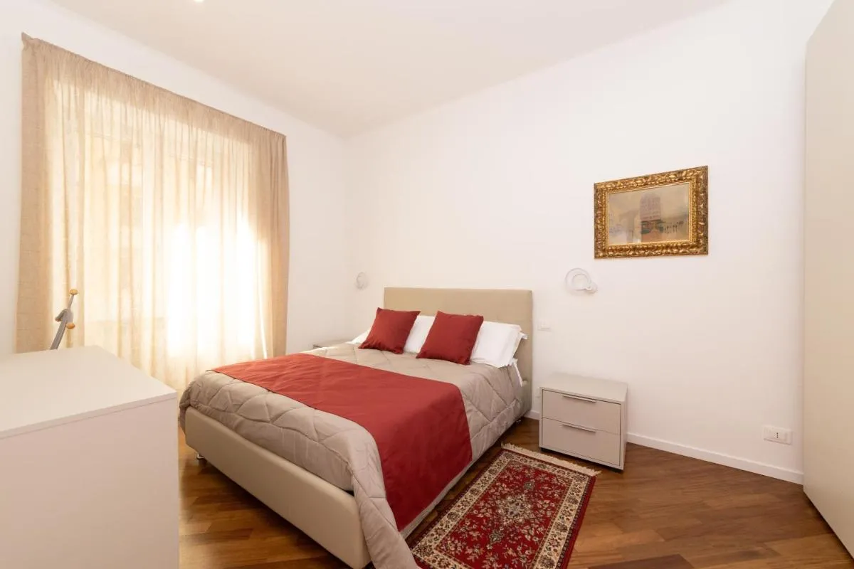 Image 5 of Barca House