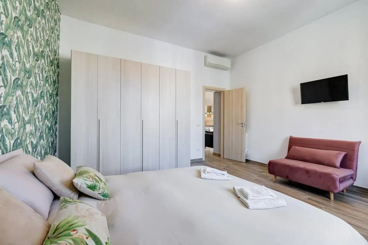 Image 6 of Bright and Spacious 2Bdr Apartment