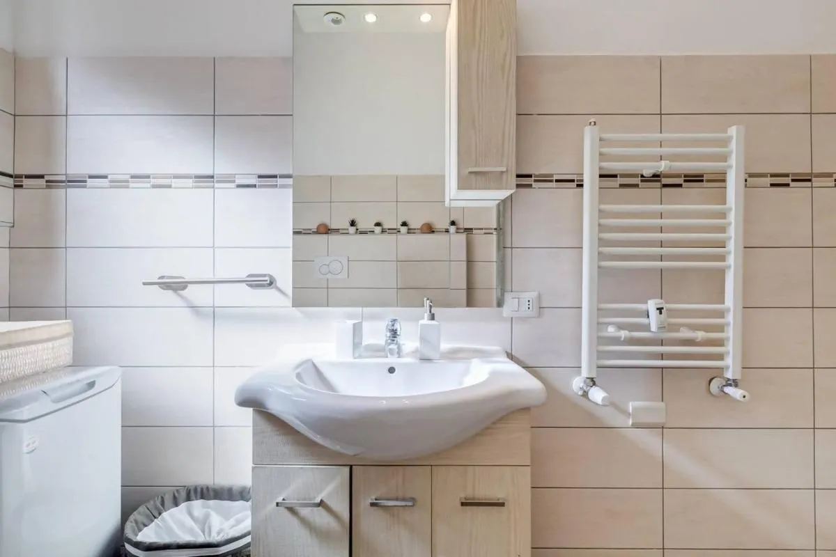 Image 2 of Bright and Spacious 2Bdr Apartment