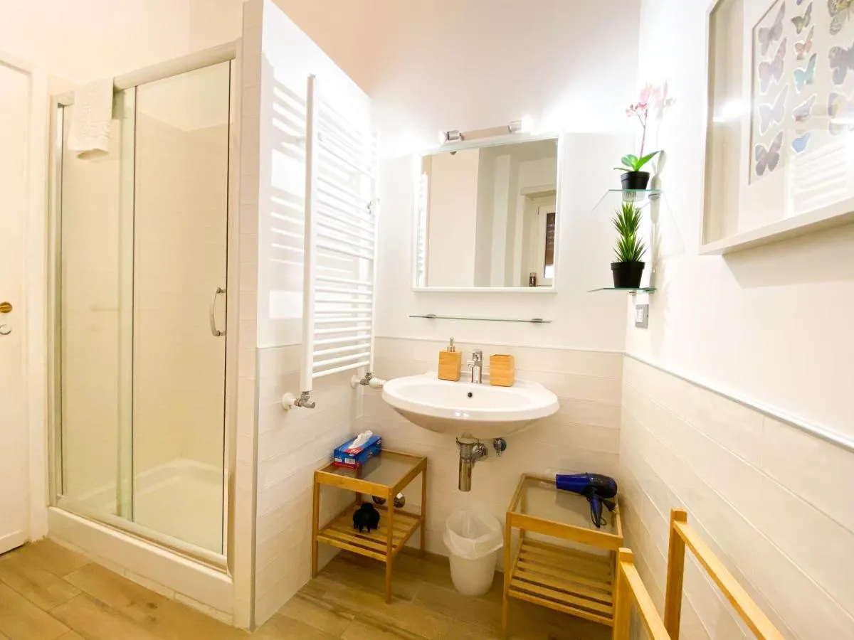 Image 2 of Butterfly Suite Rome