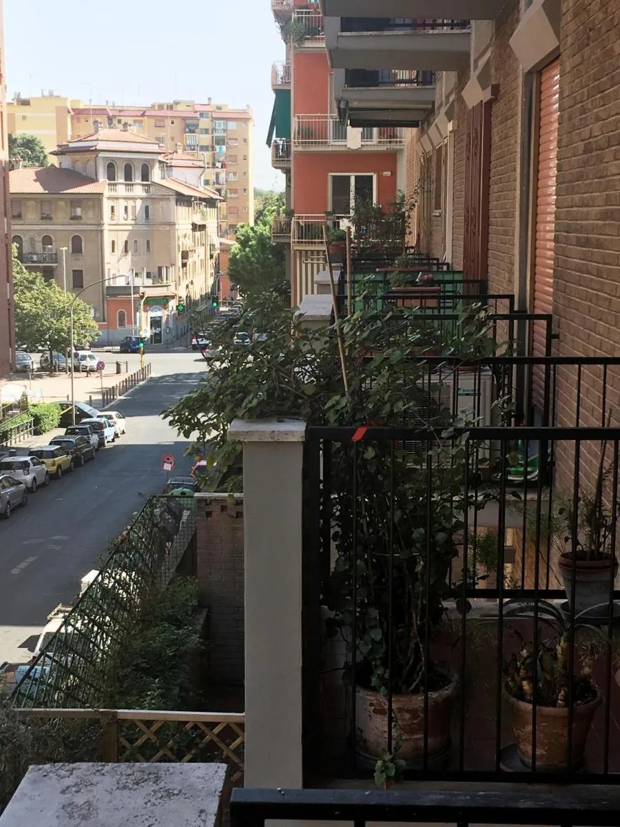 Image 5 of Butterfly Suite Rome