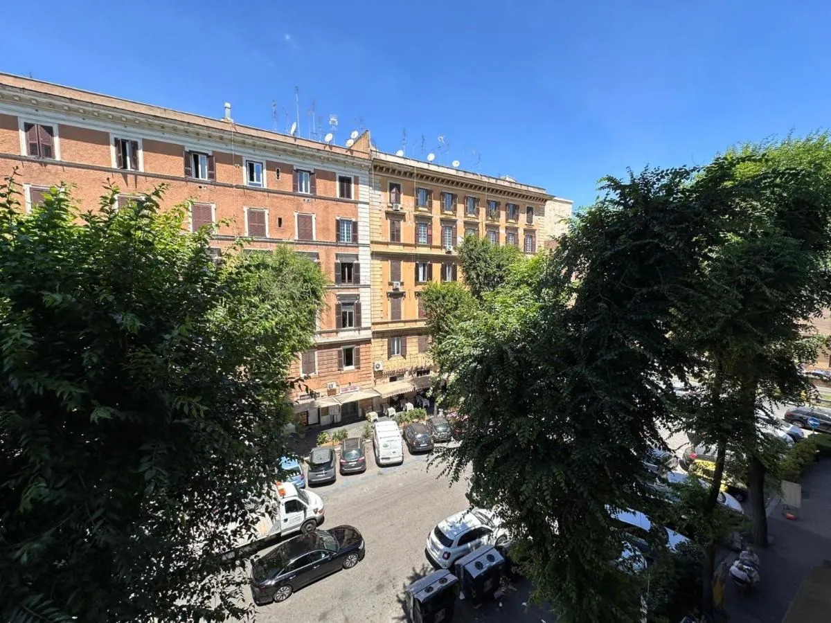 Image 5 of COLOSSEO MANZONI TERMINi 101