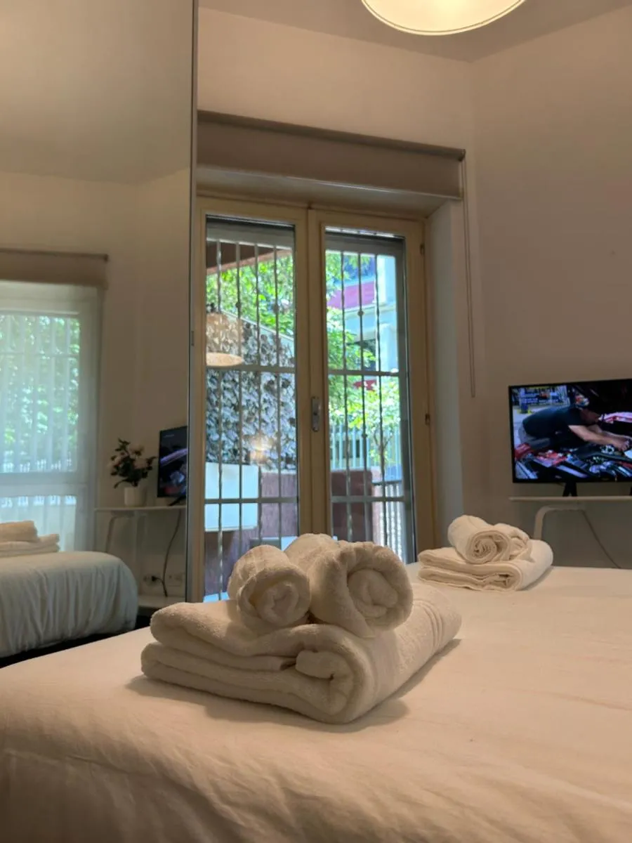 Image 5 of Candelor’s House – Apt & Garden Trastevere
