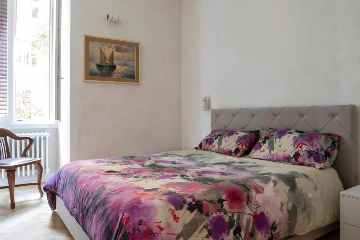 Image 6 of CasaLeone