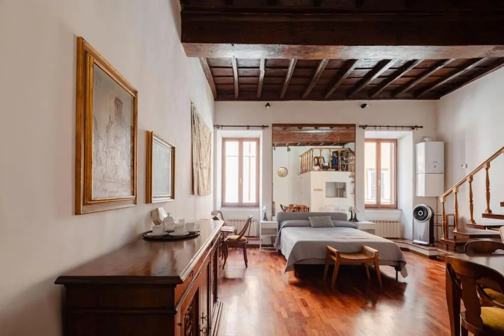 Image of Casa Lovera in Vaticano