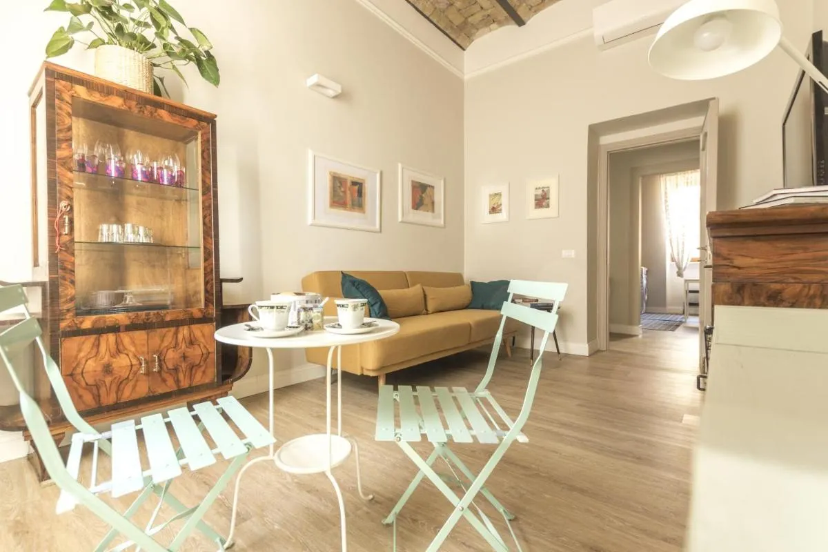 Image 3 of Casa di Ele