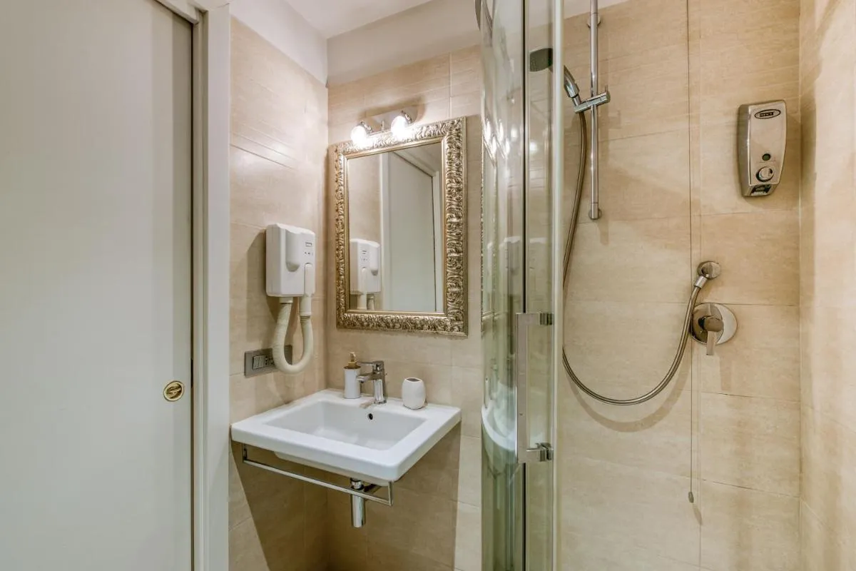 Image 2 of Catone Vatican Suites