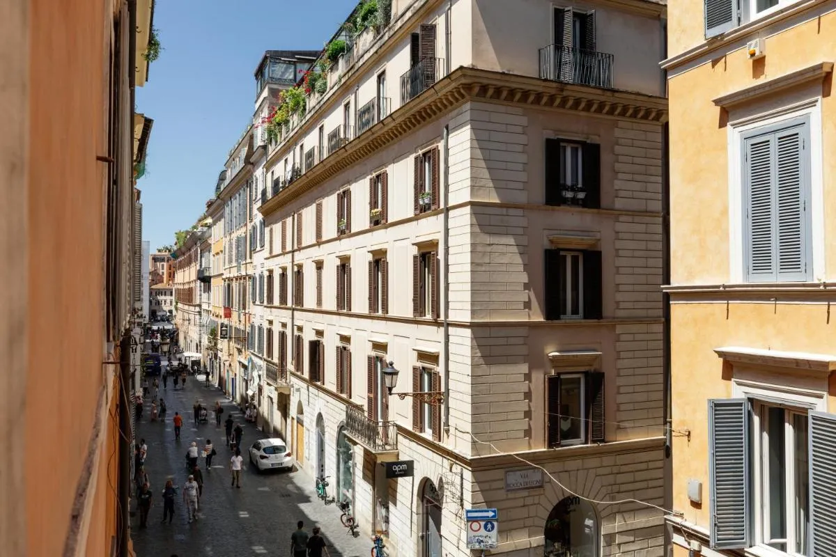 Image 5 of Charming Frattina – 2 bathrooms new apartment