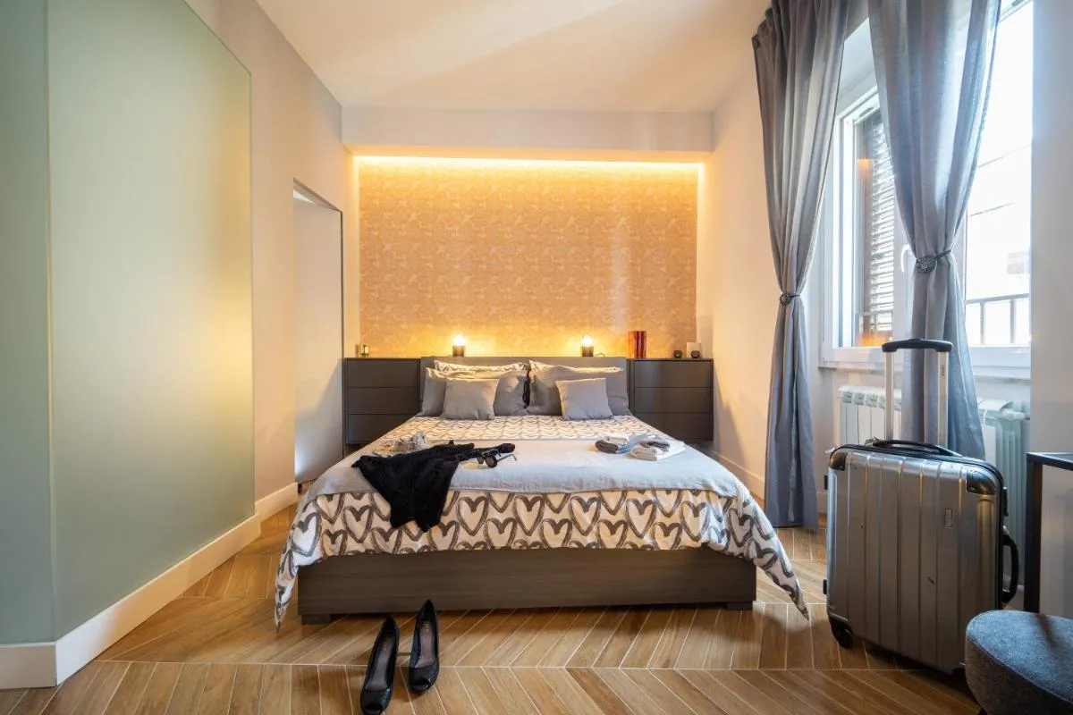 Image 6 of Colosseo Luxe Apartment in the center of Rome